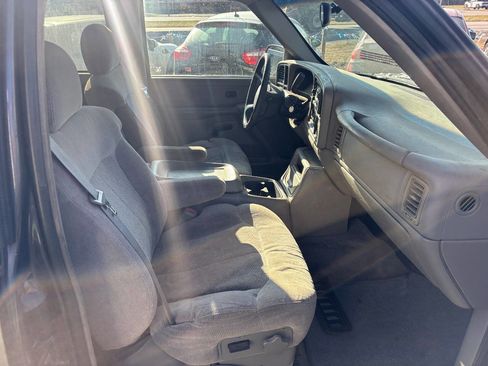 Used 2000 Chevrolet Silverado 1500 LS image 12