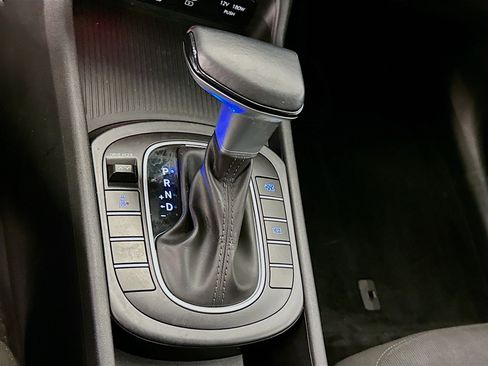 Used 2025 Hyundai Kona SEL image 25