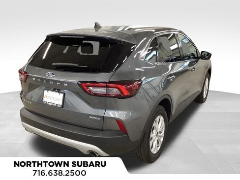 Used 2023 Ford Escape Active w/ Tech Pack #2 AWD/4WD image 10