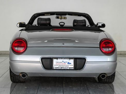 Used 2004 Ford Thunderbird image 12
