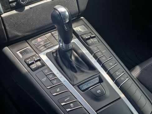 Used 2015 Porsche Macan S AWD/4WD image 22