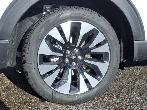 New 2026 Ford Explorer Platinum w/ LUX Leather Package image 8