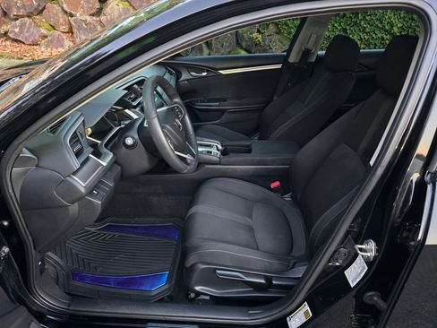 Used 2018 Honda Civic EX image 21