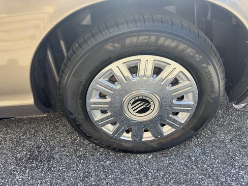 Used 2004 Mercury Grand Marquis GS image 10