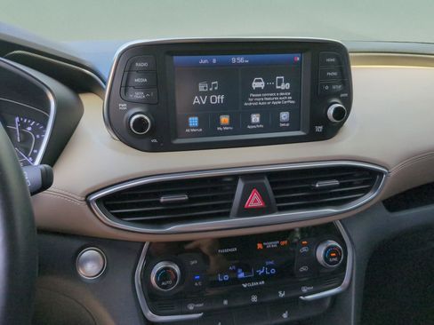 Used 2020 Hyundai Santa Fe SEL w/ Convenience + Premium Package FWD image 24
