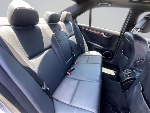 Used 2010 Mercedes-Benz C 300 Sedan image 27