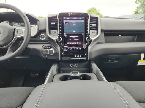 New 2026 RAM 1500 4x4 Crew Cab image 20