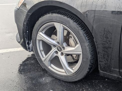 Used 2024 Audi A6 Premium Plus image 25