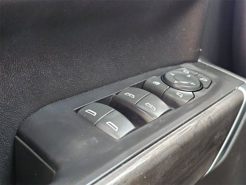 Used 2021 Chevrolet Silverado 1500 LTZ image 16