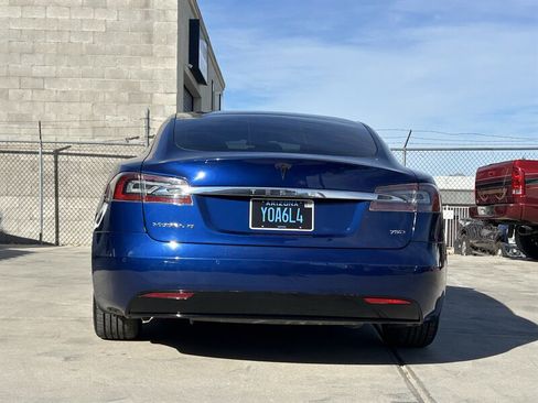 Used 2018 Tesla Model S 75D image 5