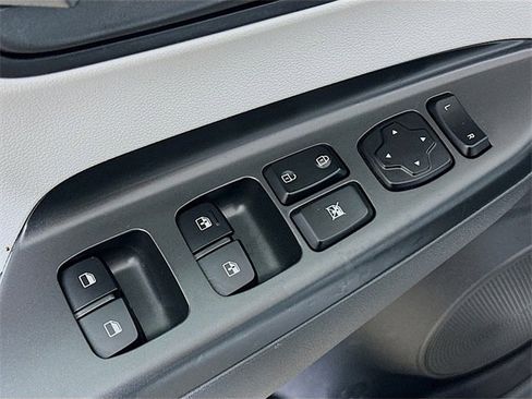 Used 2023 Hyundai Kona SEL image 18