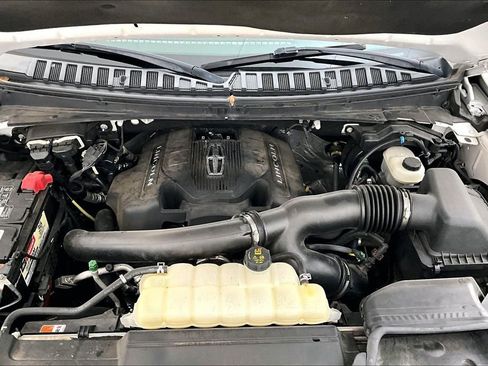 Used 2018 Lincoln Navigator Reserve w/ Technology Package image 12