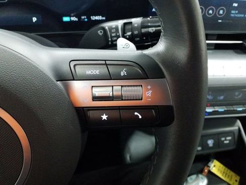 Certified 2024 Hyundai Kona SEL FWD image 5