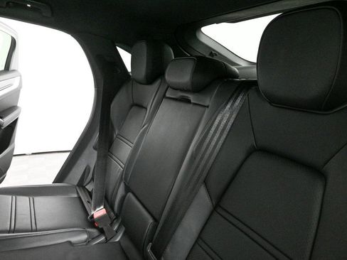Used 2026 Porsche Cayenne Coupe AWD/4WD image 23