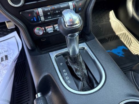 Used 2022 Ford Mustang Premium RWD image 27