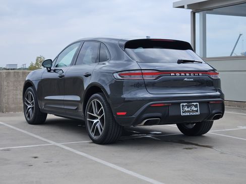 Certified 2026 Porsche Macan AWD/4WD image 3