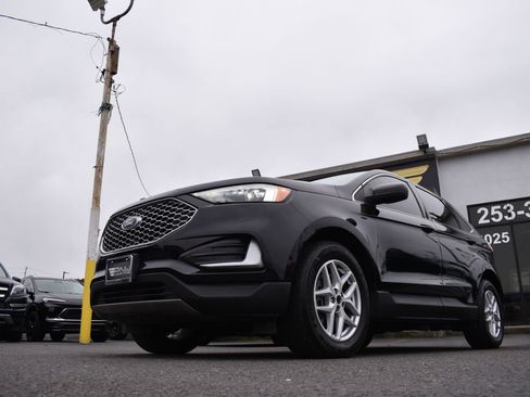 Used 2023 Ford Edge SEL image 8