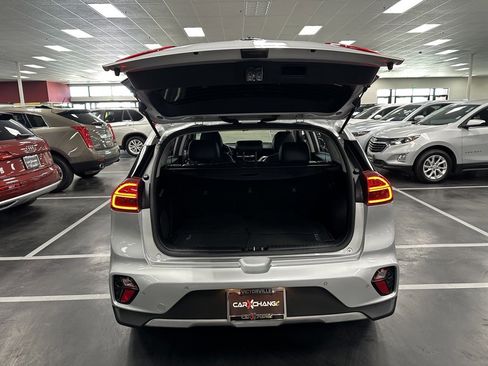 Used 2020 Kia Niro EX Premium image 28