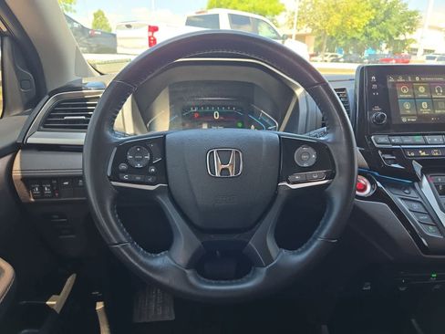 Used 2023 Honda Odyssey Touring image 22