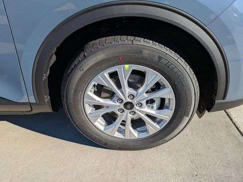 New 2026 Ford Escape Active w/ Tech Pack #1 FWD image 10
