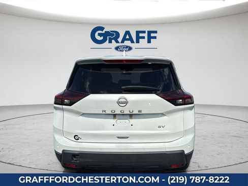 Used 2024 Nissan Rogue SV FWD image 6