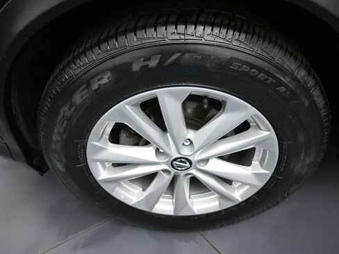 Used 2019 Nissan Rogue Sport SV w/ All-Weather Package AWD/4WD image 14