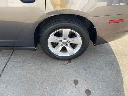 Used 2014 Dodge Charger SE image 26