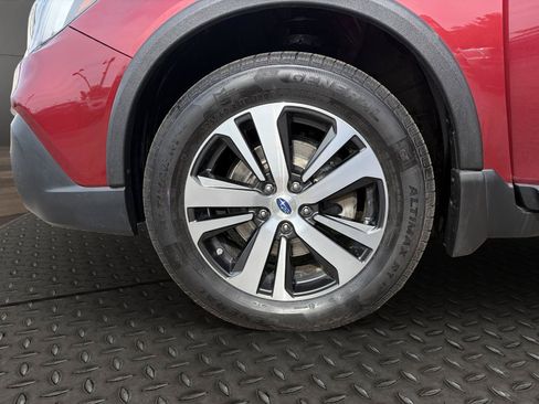 Used 2018 Subaru Outback 2.5i Limited AWD/4WD image 23