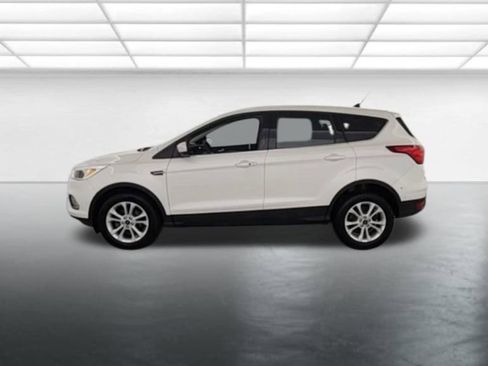 Used 2019 Ford Escape SE FWD image 5