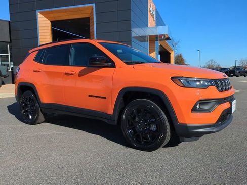 New 2026 Jeep Compass Latitude image 2