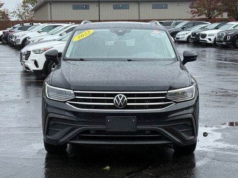 Used 2022 Volkswagen Tiguan SE image 9
