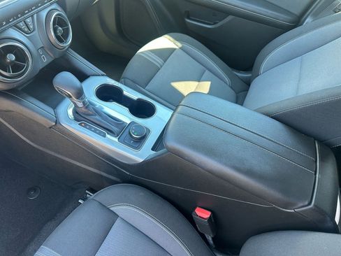 Used 2025 Chevrolet Blazer LT image 41