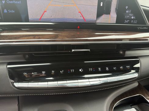 Certified 2023 Cadillac Escalade ESV Sport Platinum w/ LPO, ONYX Package image 18