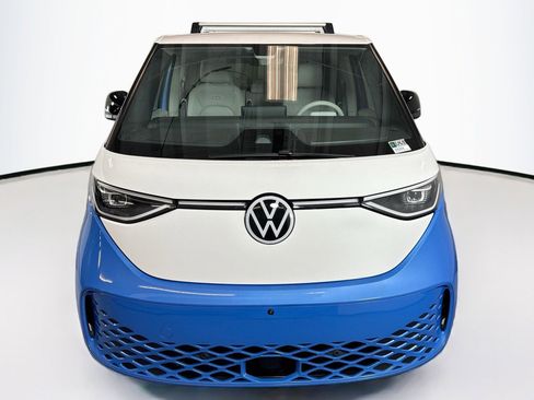 Used 2025 Volkswagen ID. Buzz 1st Edition image 2