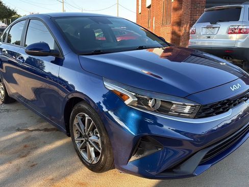 Used 2024 Kia Forte LXS w/ LXS Technology Package FWD image 7