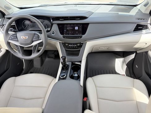 Certified 2024 Cadillac XT5 Premium Luxury FWD image 16