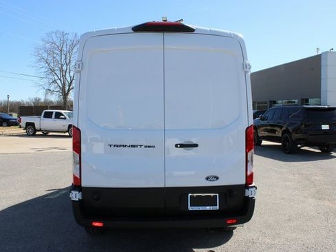 New 2026 Ford Transit 250 148 Medium Roof w/ Load Area Protection Package image 4