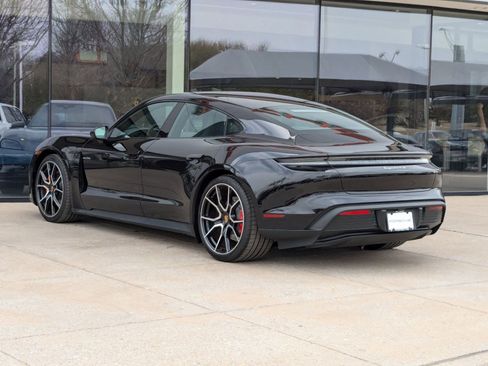 New 2025 Porsche Taycan 4S image 3