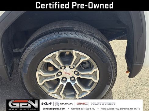 Used 2025 GMC Sierra 1500 SLT image 10