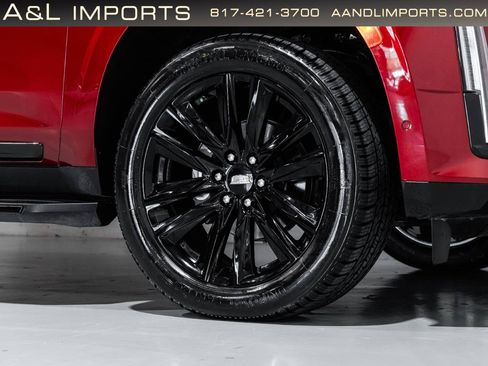 Used 2023 Cadillac Escalade Sport AWD/4WD image 32