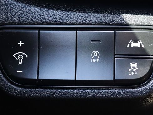 Used 2021 Kia Seltos S FWD image 41