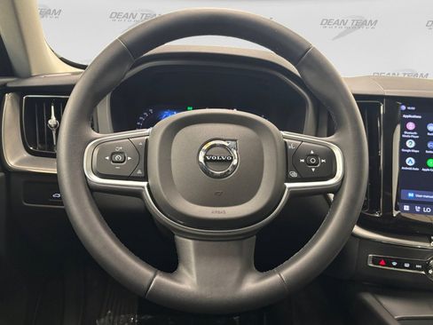 Used 2023 Volvo XC60 B5 Core w/ Climate Package FWD image 37