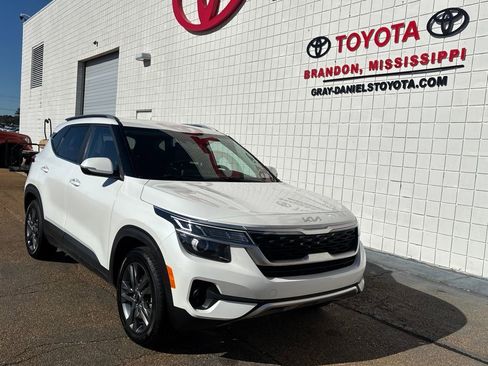 Used 2022 Kia Seltos S image 3