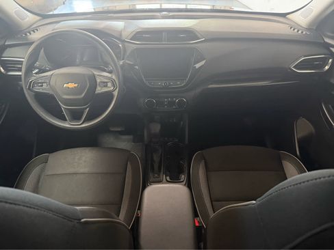 Used 2023 Chevrolet TrailBlazer LT w/ Convenience Package AWD/4WD image 16