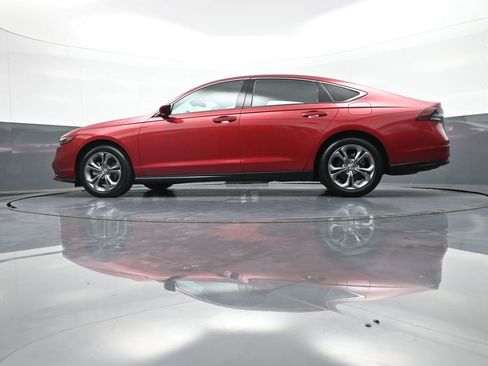 Certified 2024 Honda Accord EX image 33
