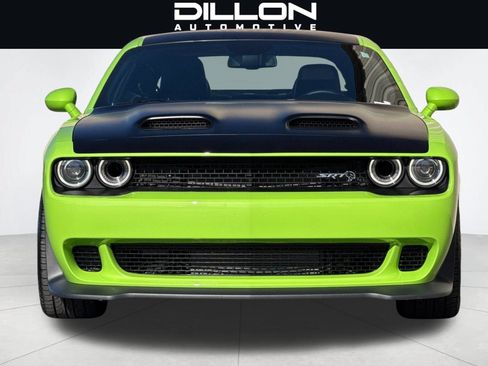 Used 2023 Dodge Challenger SRT Hellcat w/ Driver Convenience Group RWD image 9