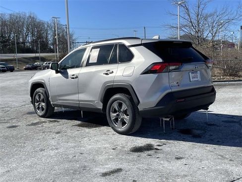 Used 2024 Toyota RAV4 XLE image 3