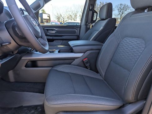 New 2026 RAM 1500 4x4 Crew Cab image 10