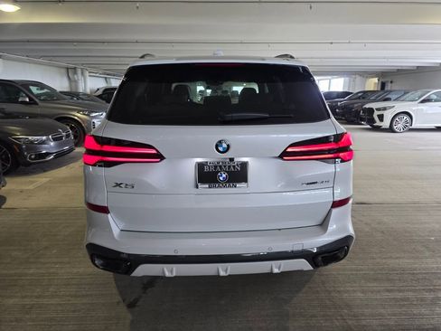 New 2026 BMW X5 sDrive40i w/ M Sport Package RWD image 5