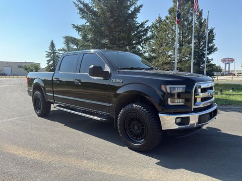 Used 2016 Ford F150 XLT w/ Trailer Tow Package AWD/4WD image 4